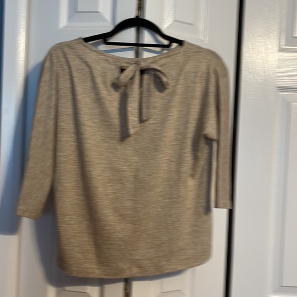 LOFT long sleeve shirt with 3/4 sleeves and tie in back size XSP - Picture 3 of 5